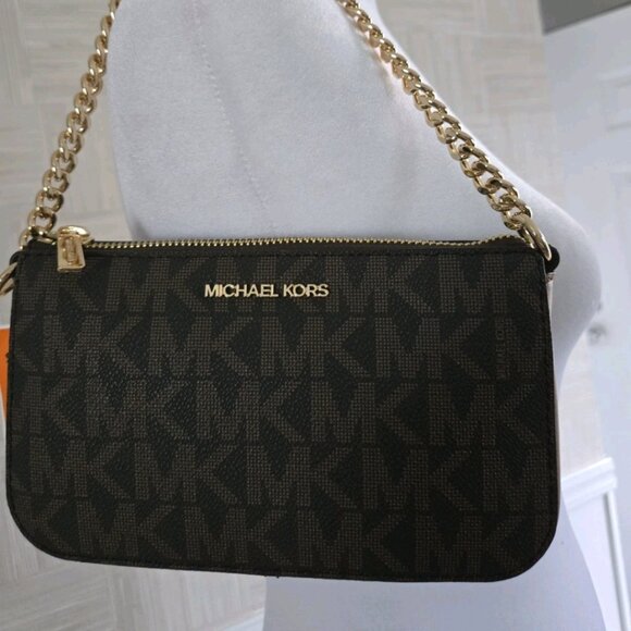 Michael Kors Jet Set Sm MK Chain Pouchette Black W/ Gold. Gift Box Ready! - Picture 7 of 11